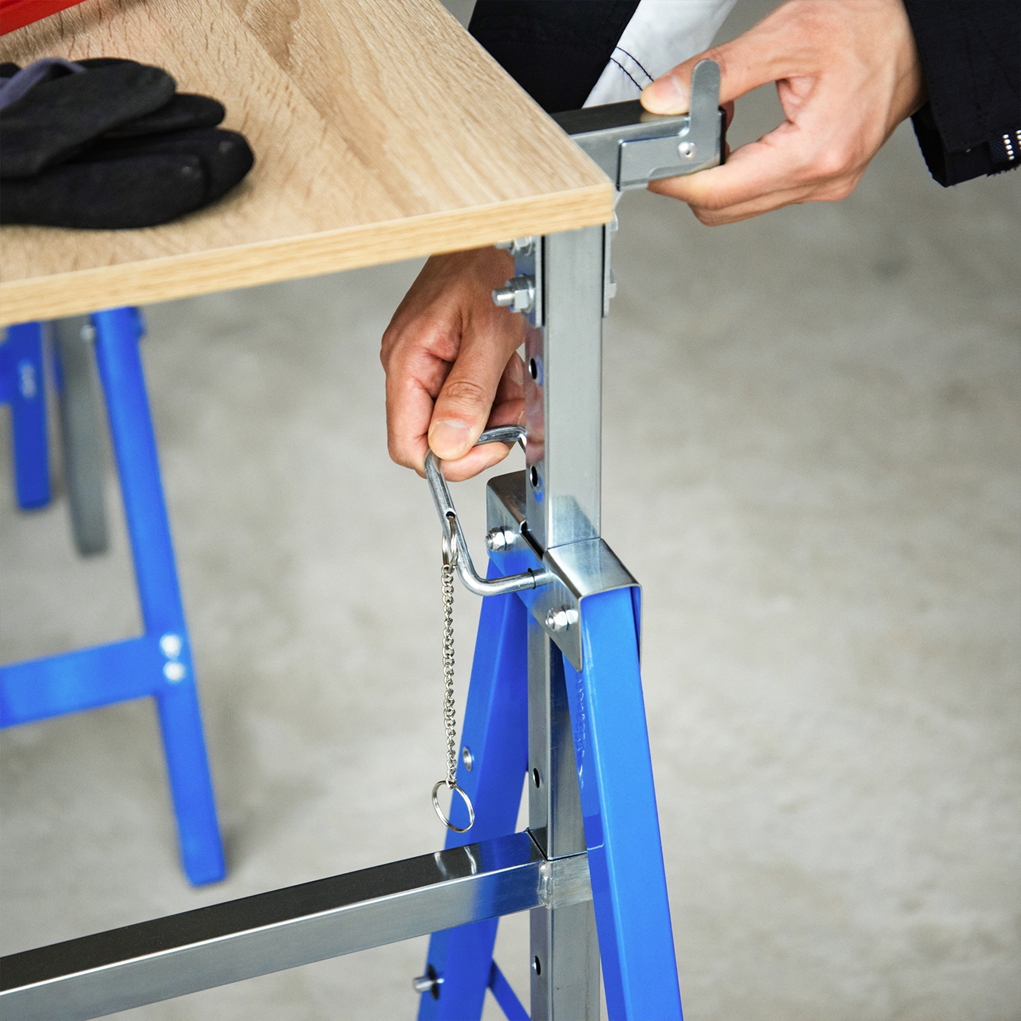HOMCOM 2 x Gerüstbock Unterstellbock Klappbock höhenverstellbar bis 200kg Stahl Blau 68 x 58 x 80-130 cm