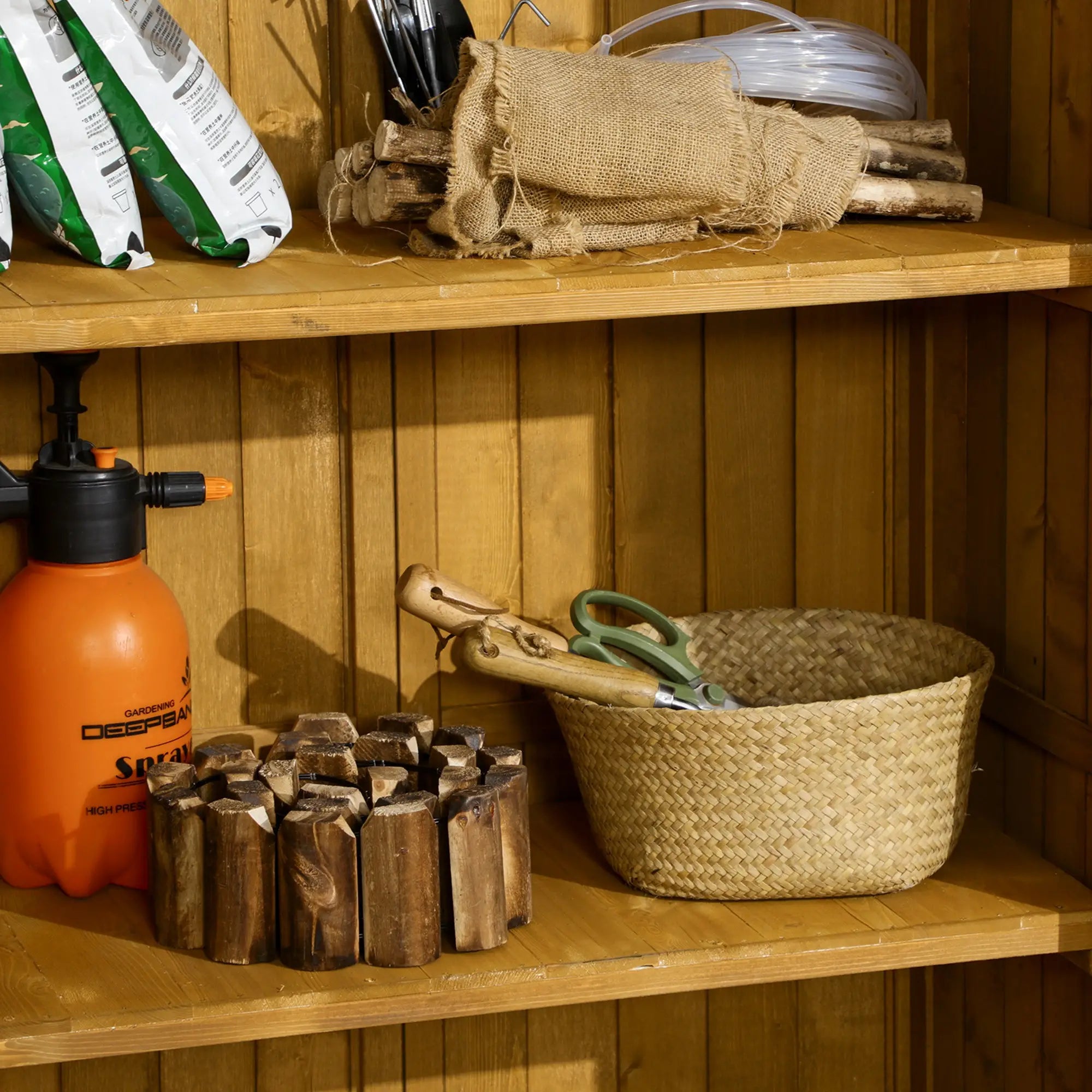 Outsunny Gartenschrank 3 Regale Lamellentüren Tannenholz