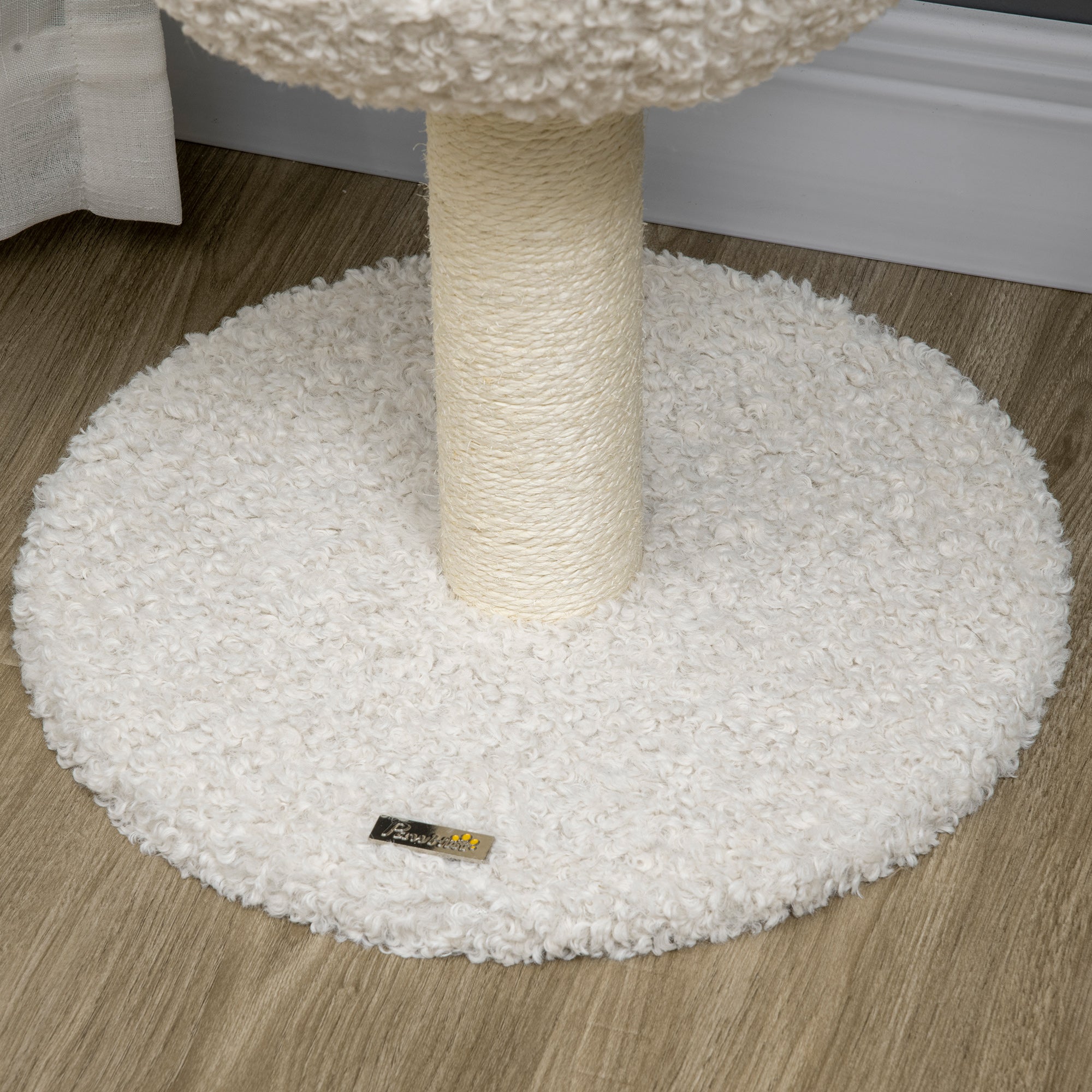 HOMCOM Kratzbaum für Katzen, Schafdesign inkl. Katzenhöhle u. Kratzstamm, waschbares Kissen, Cremeweiß + Braun