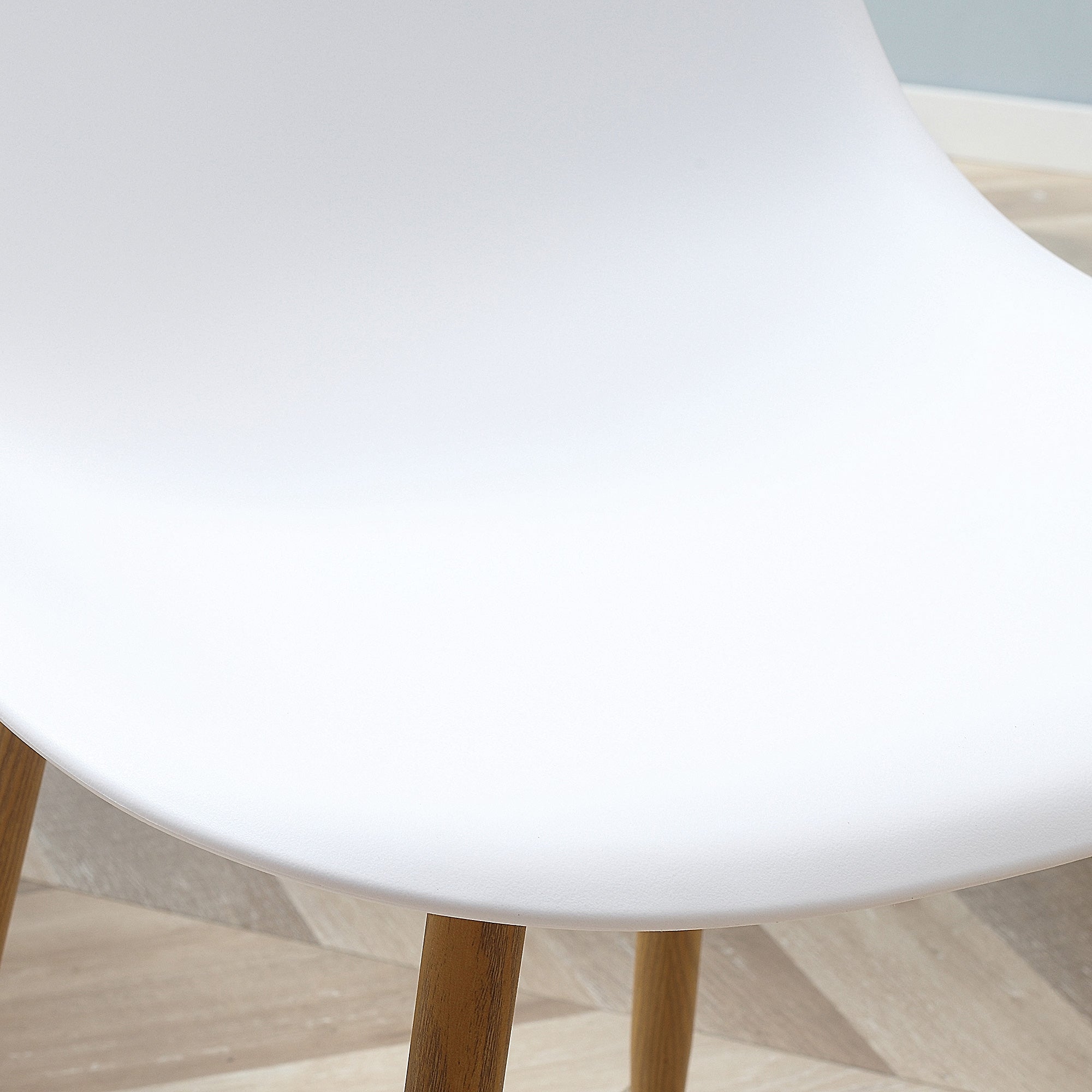 HOMCOM Esszimmerstuhl 4er-Set, Metallbeine in Holzoptik, rutschfeste Füße, bis 120 kg, Weiß/Holzdekor