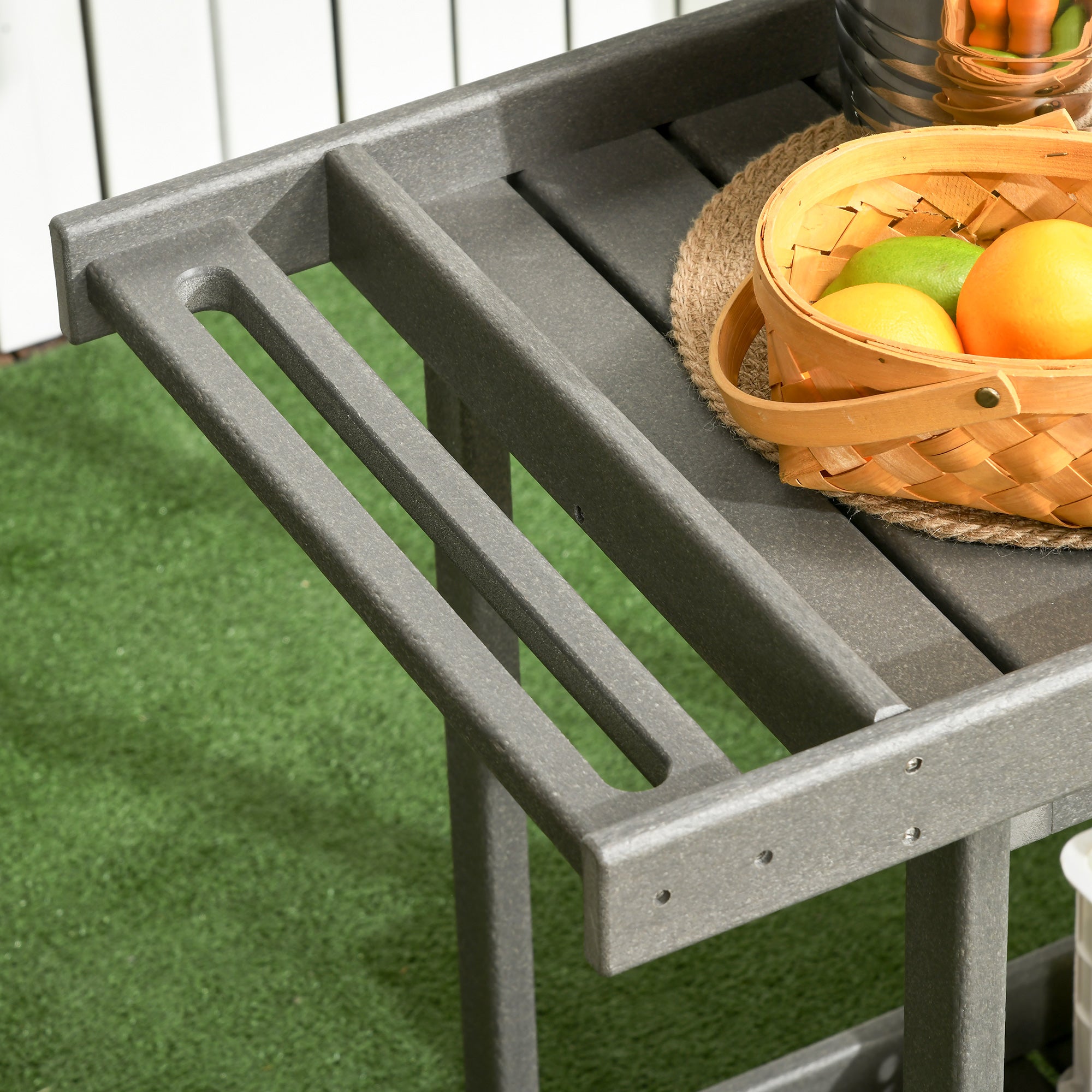 Outsunny Servierwagen mit Handtuchhaltern, 1 untere Ablage, 4 Rollen, 87 cm x 50 cm x 80 cm, Dunkelgrau