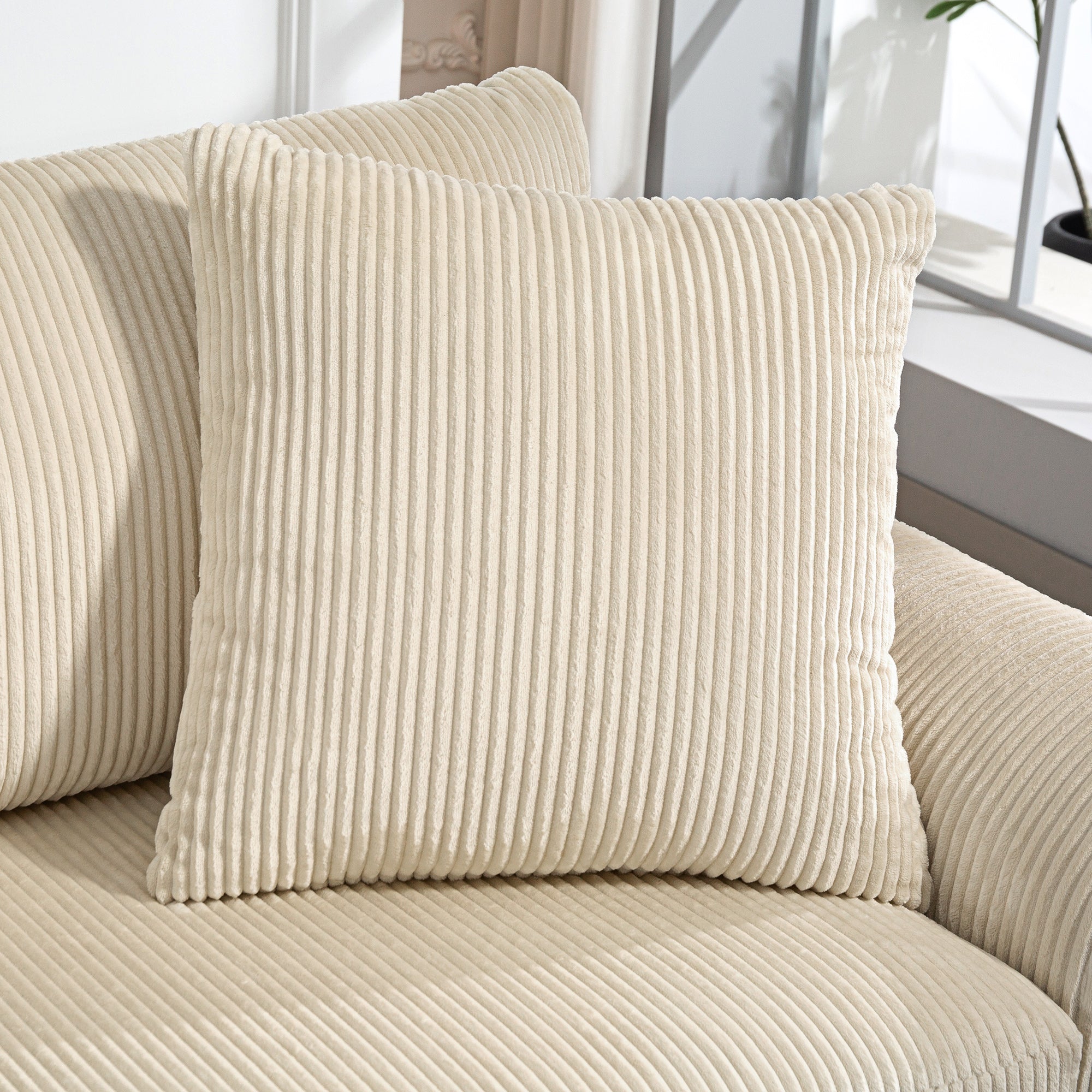 HOMCOM 3-Sitzer-Sofa mit Zierkissen, Cordsofa für Wohnzimmer, Schlafzimmer, 212 cm breit, Cremeweiß