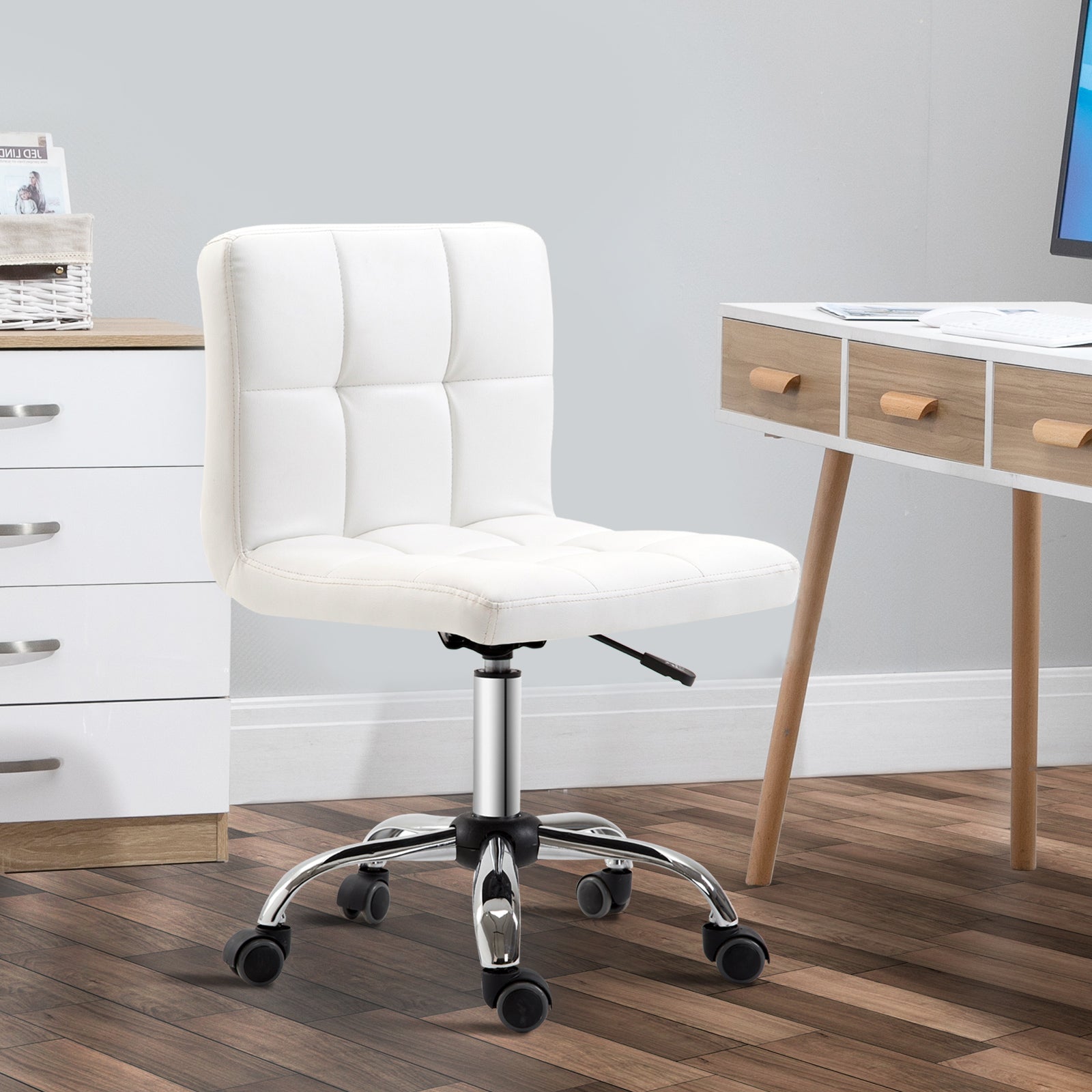 HOMCOM Bürostuhl, Drehstuhl, Kunstleder, Stahlstruktur, 5 Räder, gepolstert, Weiß