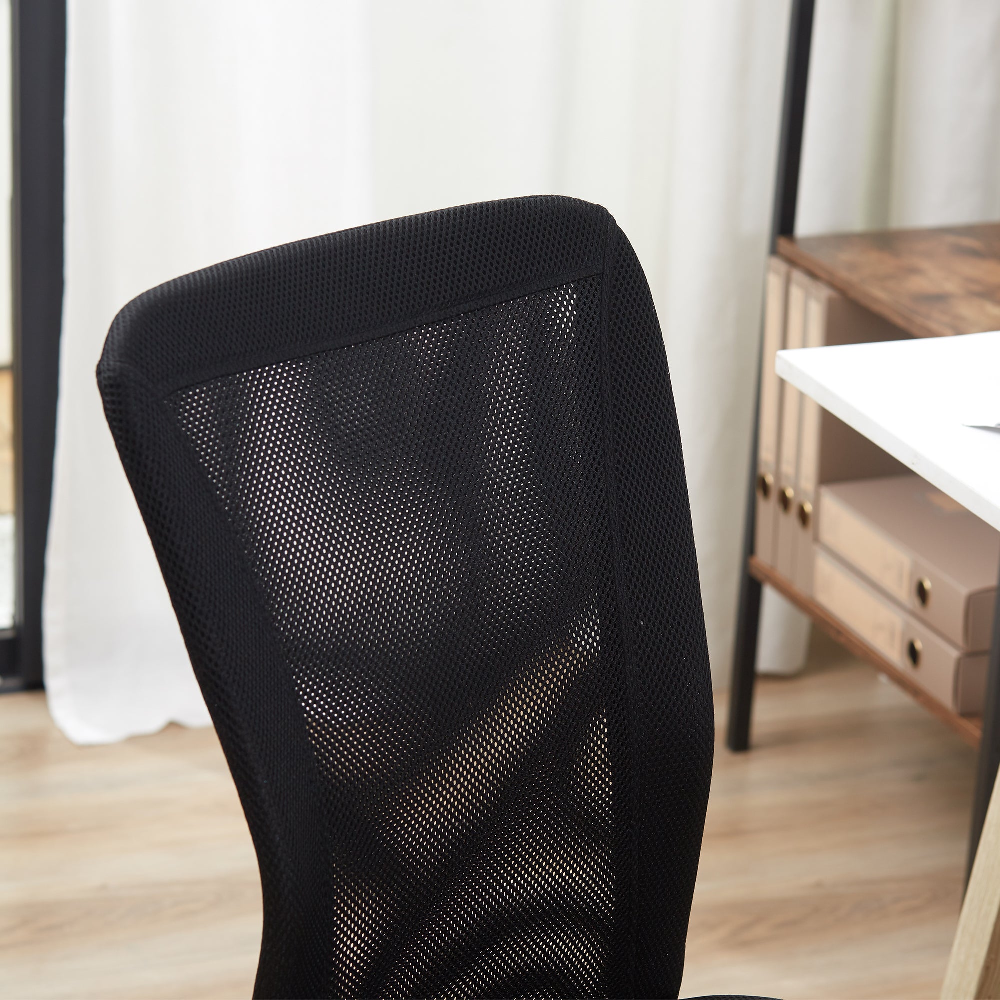 Vinsetto Bürostuhl Schreibtischstuhl, höhenverstellbar, Mesh, 43 cm x 58 cm x 100 cm, Schwarz