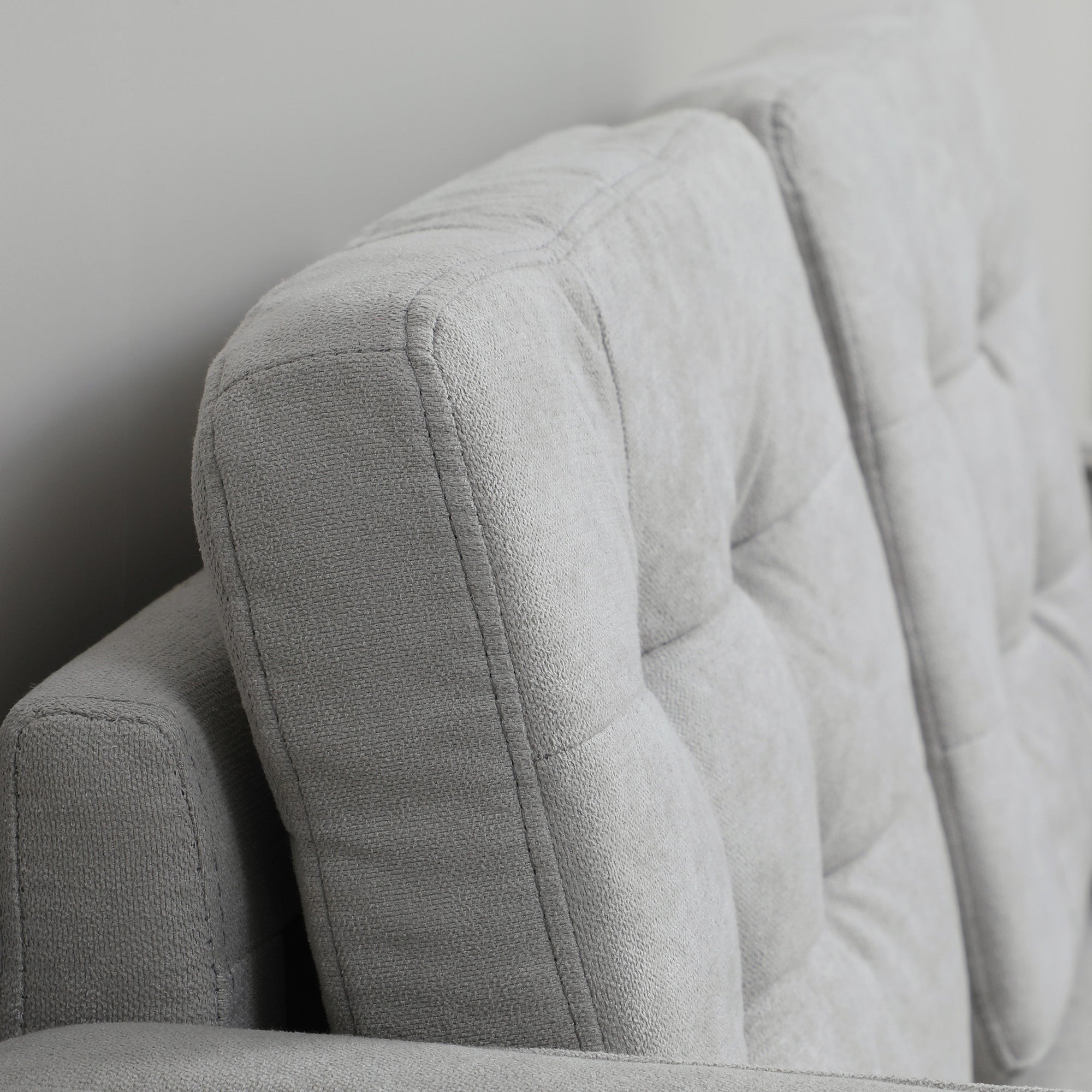 HOMCOM Zweisitzer-Sofa mit Stauraum, Knopfheftung, Kissen, Kautschukbaumholz, 117x62x78cm, Hellgrau
