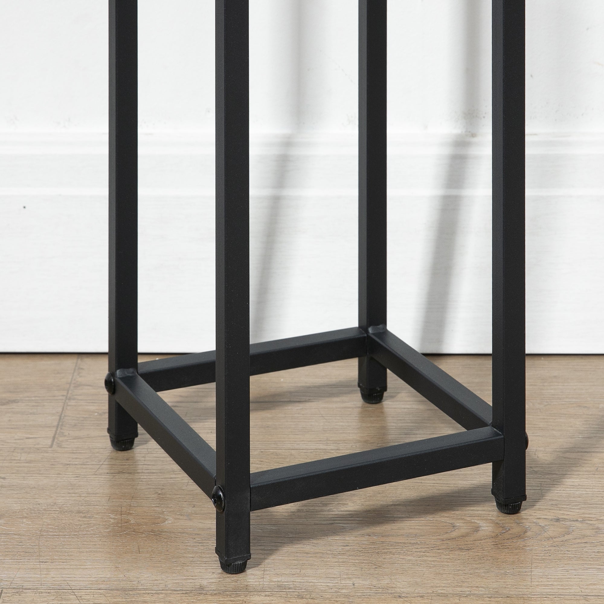 Outsunny 3-teiliges Set Pflanzenständer stapelbar platzsparend 21 cm x 21 cm x 50/70/90 cm Stahl Braun + Schwarz