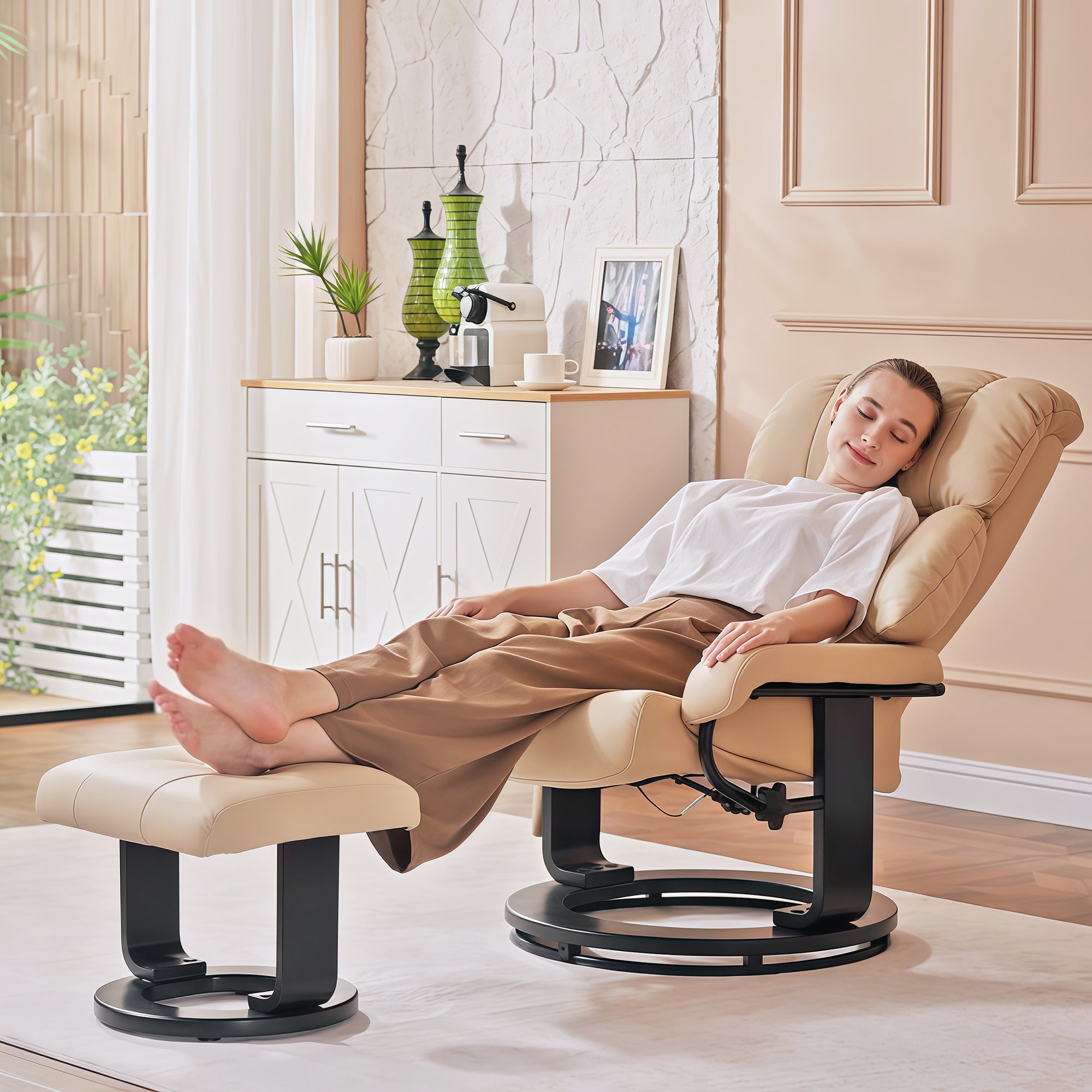 HOMCOM Relaxsessel mit Hocker, drehbarer Fernsehsessel mit Massagefunktion, Liegefunktion, Massagesessel mit Fernbedienung, Seitentasche, Ruhesessel aus Kunstleder für Wohnzimmer Cremeweiß