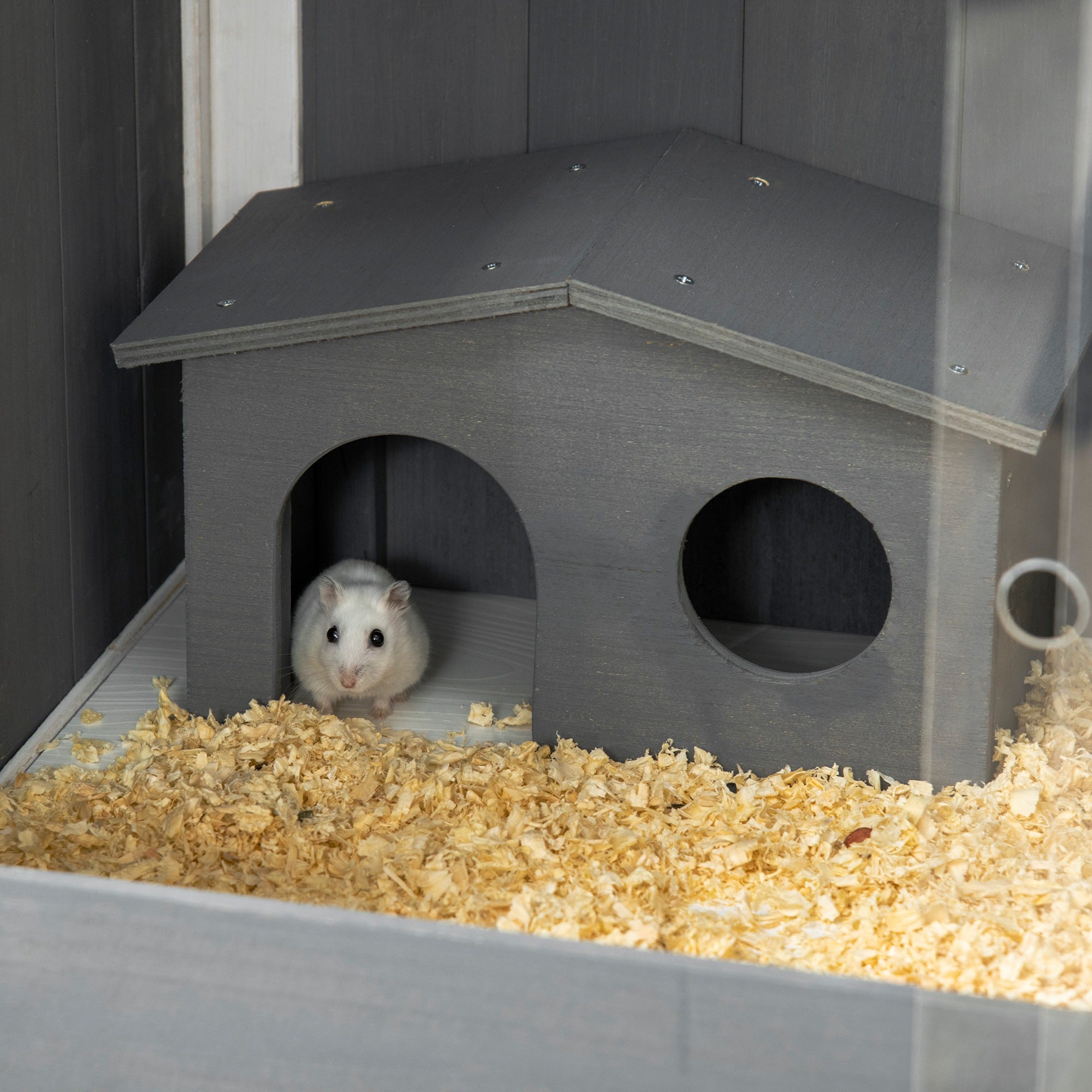 PawHut Hamsterkäfig, 3000 cm² Zwerghamsterkäfig aus Holz und Metall, mit 2 Hütten, Acrylschiebetüren, stabil, sicher, Grau+Weiß