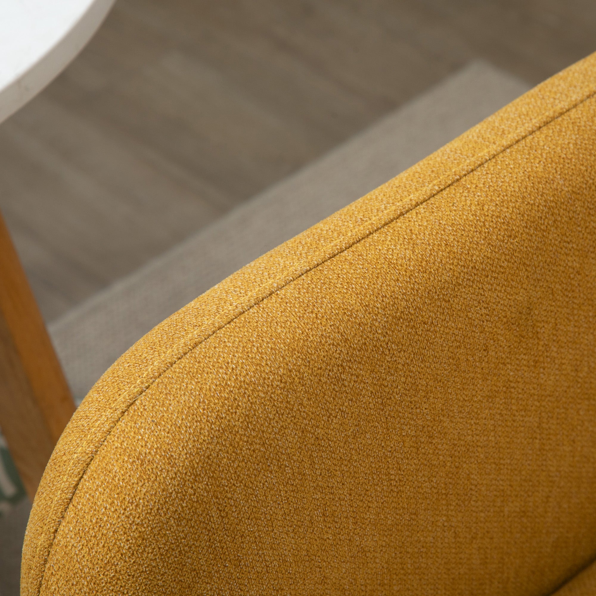 HOMCOM 2 Sitzer Sofa, Couch mit 2 Wurfkissen, gepolsterter Doppelsofa, Polstersofa mit Samtopik, Armlehne, Loveseat für Wohnzimmer, Schlafzimmer, 130 x 70 x 80 cm, Gelb