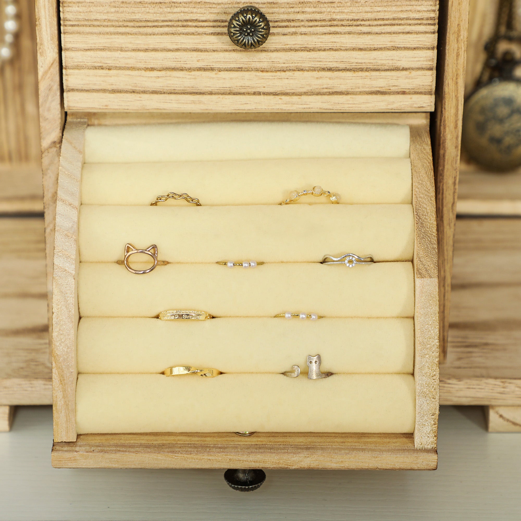 HOMCOM Schmuckbox, Schmuckschatulle, 4-stufiges Layout, integrierter Spiegel, Holz, Braun