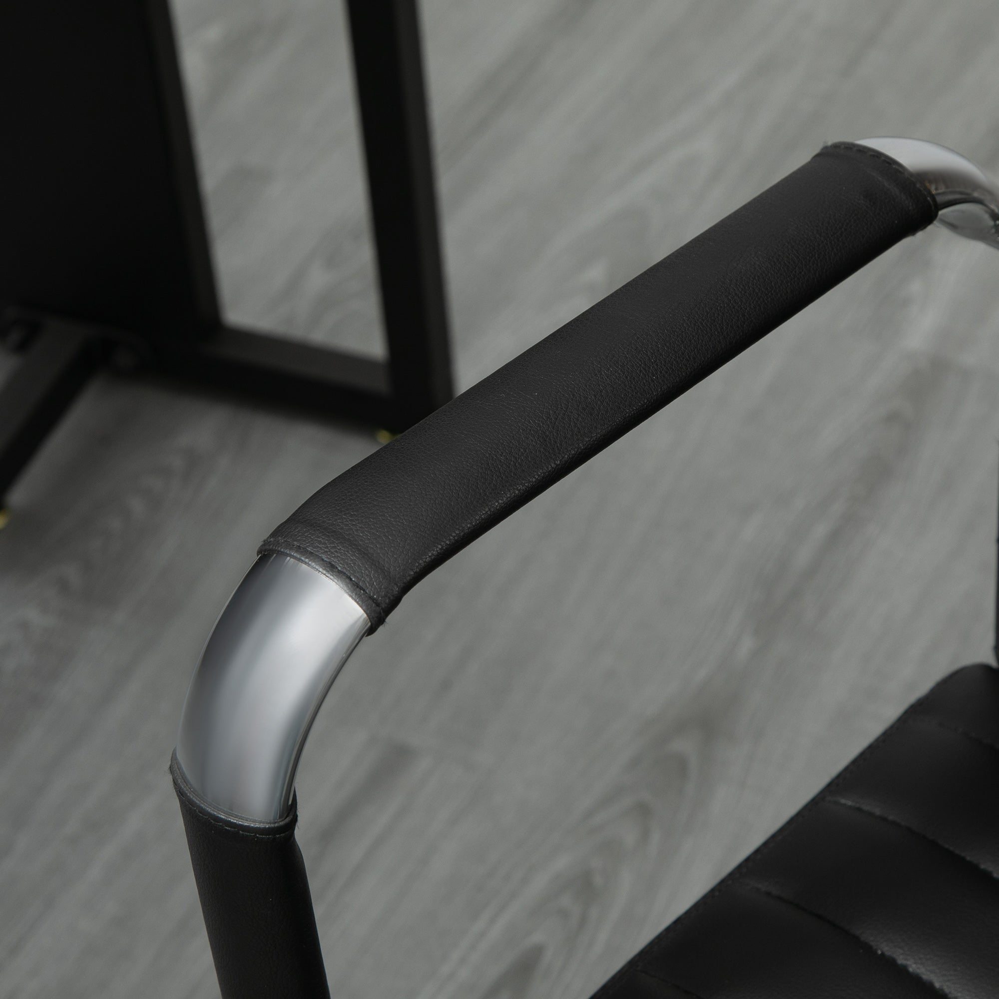 Vinsetto Bürostuhl ergonomischer Schreibtischstuhl mit Wippfunktion Chefsessel höhenverstellbarer Drehstuhl gepolstert Kunstleder Schaumstoff Schwarz 54 x 62 x 104-114 cm