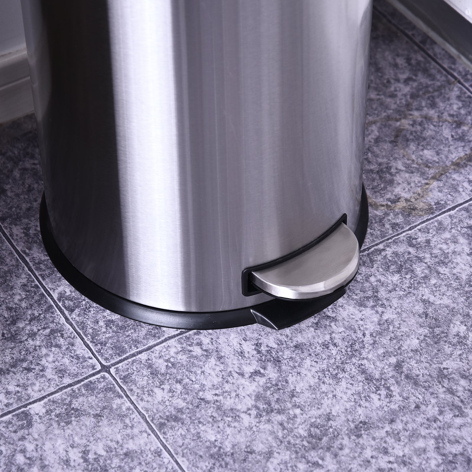 HOMCOM 30L Mülleimer Treteimer aus Edelstahl, Abfalleimer mit Inneneimer, Müllbehälter mit Deckel und Fußpedal, für Wohnzimmer, Büro, Ø29,2 x 62,5 cm
