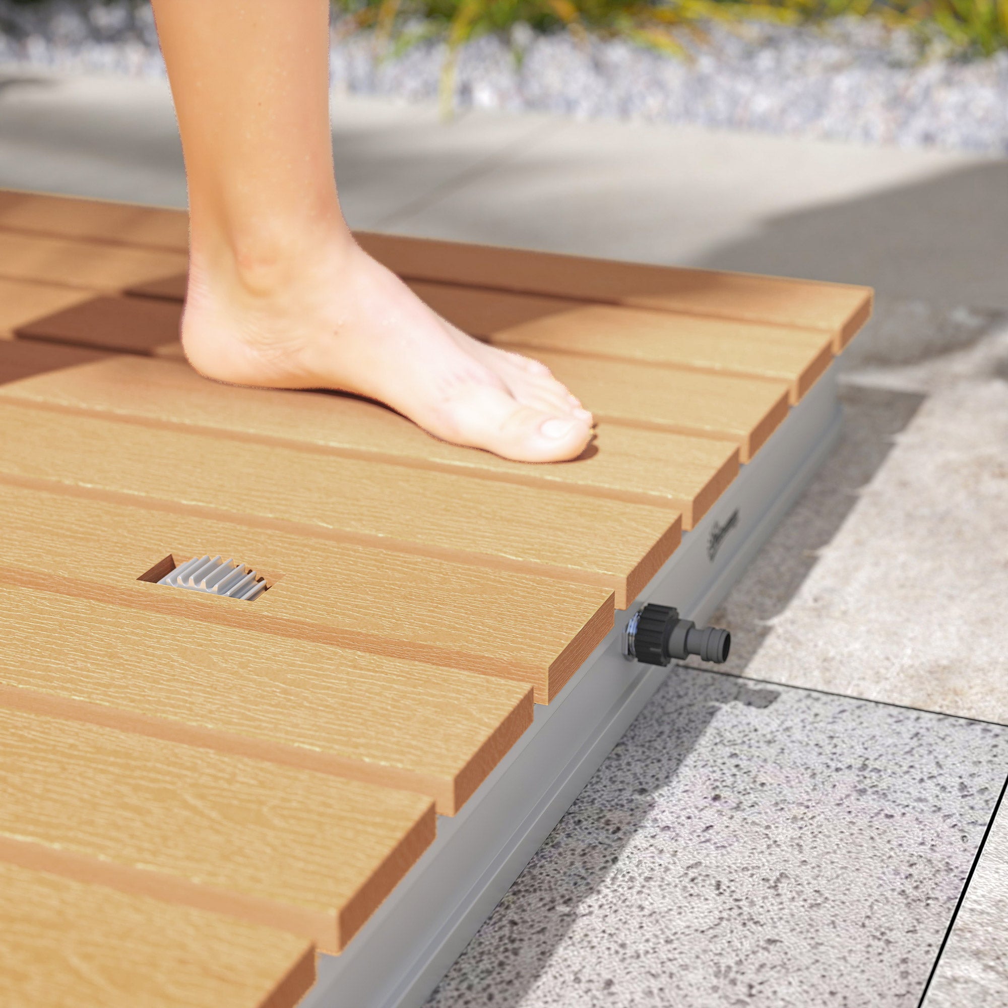 Outsunny Bodendusche Gartendusche mit einstellbar Fußrad Aluminium bis 4 m Fontänenhöhe 70 x 55 cm Naturholz