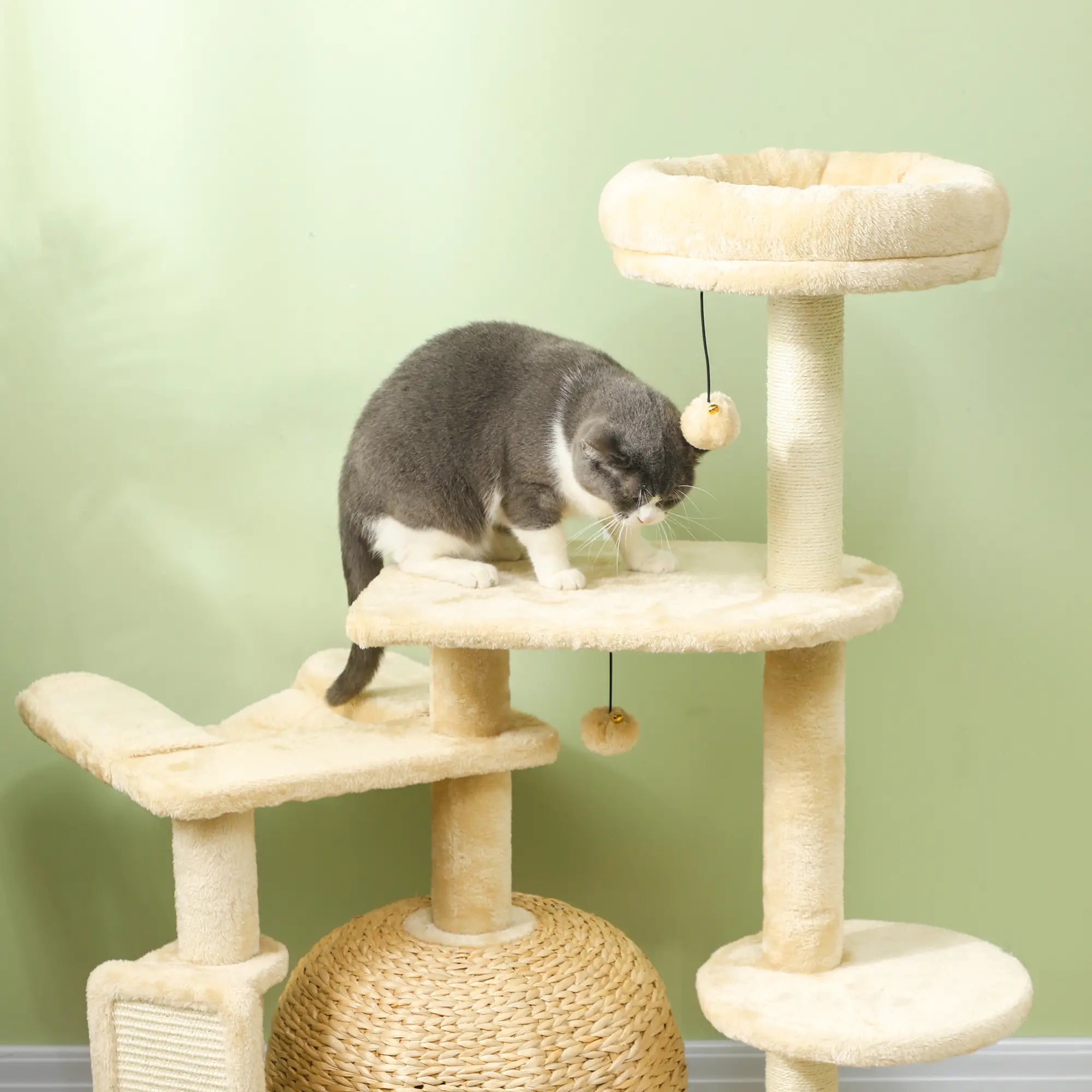 PawHut Kratzbaum 112?cm mit Höhle & Spielbällen Beige