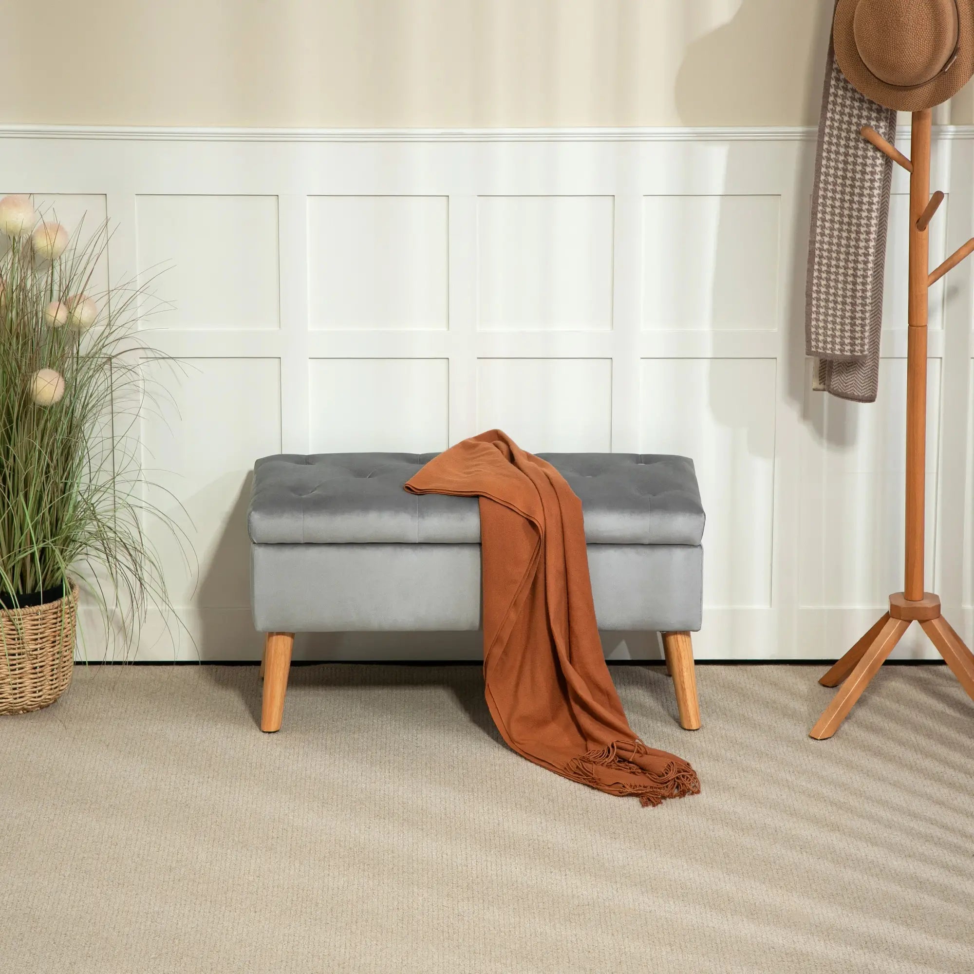 HOMCOM Polsterbank mit Stauraum, Stoffbezug in Samtoptik, Holzbeine, für Wohnzimmer, Schlafzimmer, Flur, 80 x 35 x 40 cm, Grau