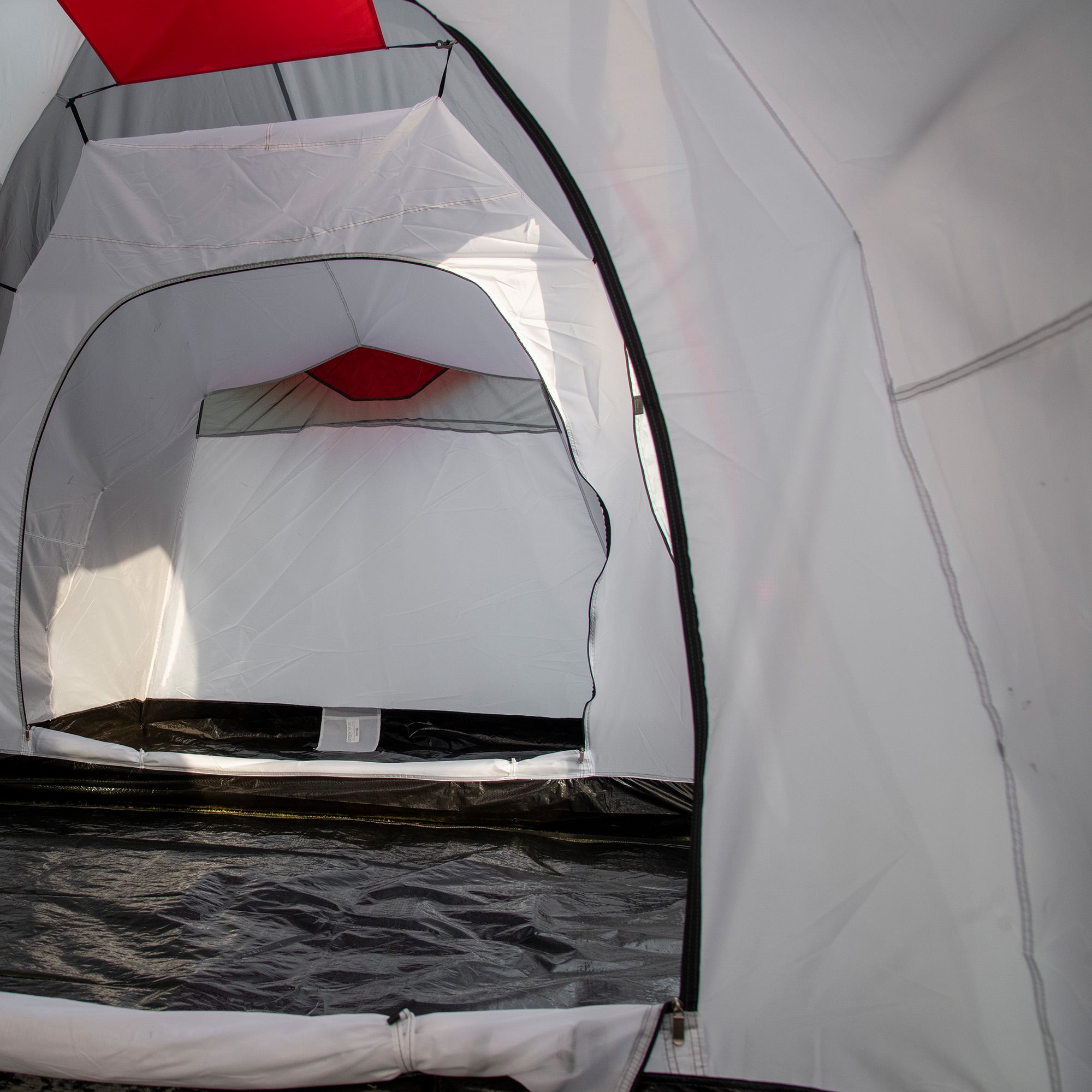 Outsunny Campingzelt, für 4 Personen, Vordach, 2 Schlafzimmer, Fenster, Zubehör, Grau