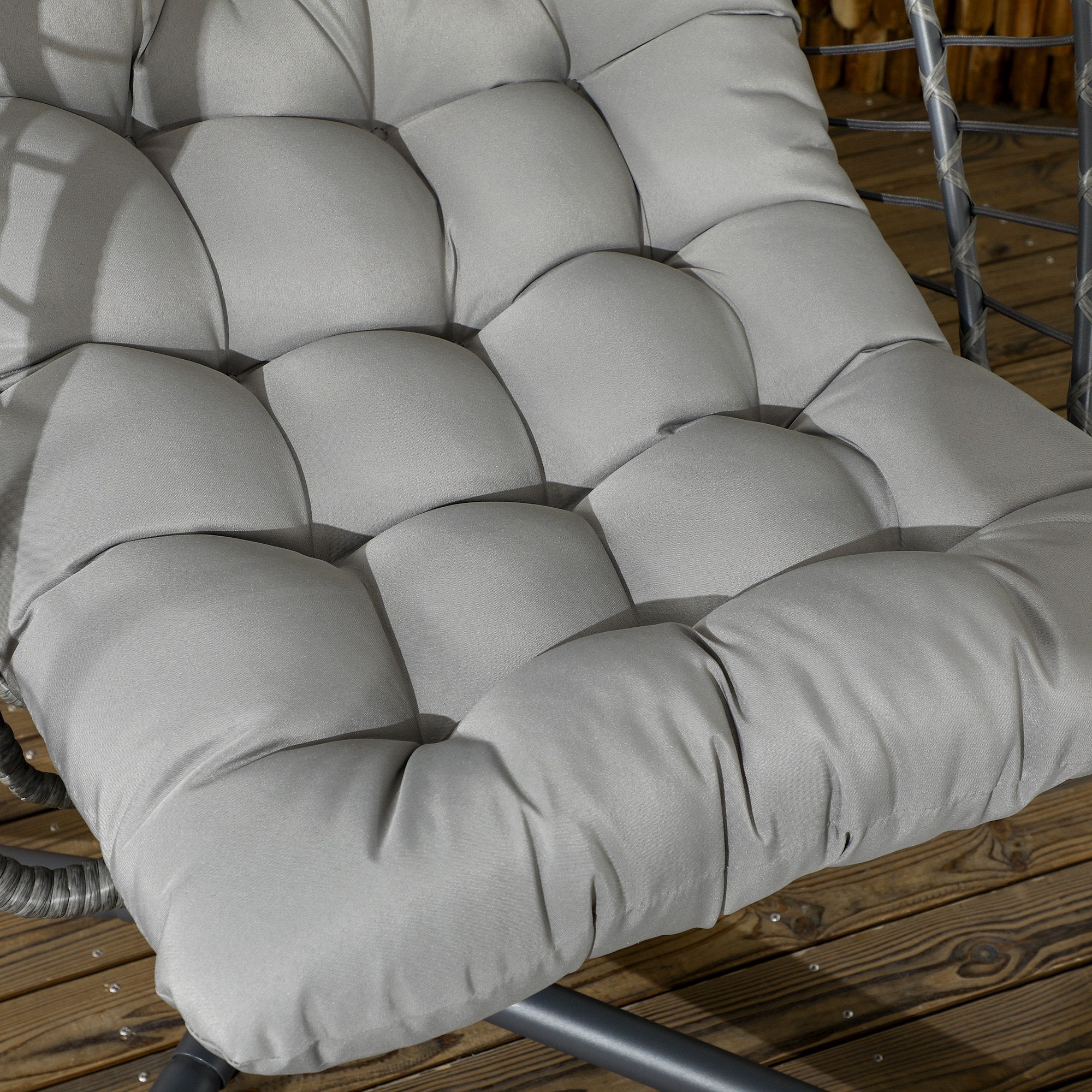 Outsunny Hängesessel Korbsessel Loungesessel, wetterbeständig, 1 Polster, 100 cm x 131 cm x 194 cm, Hellgrau