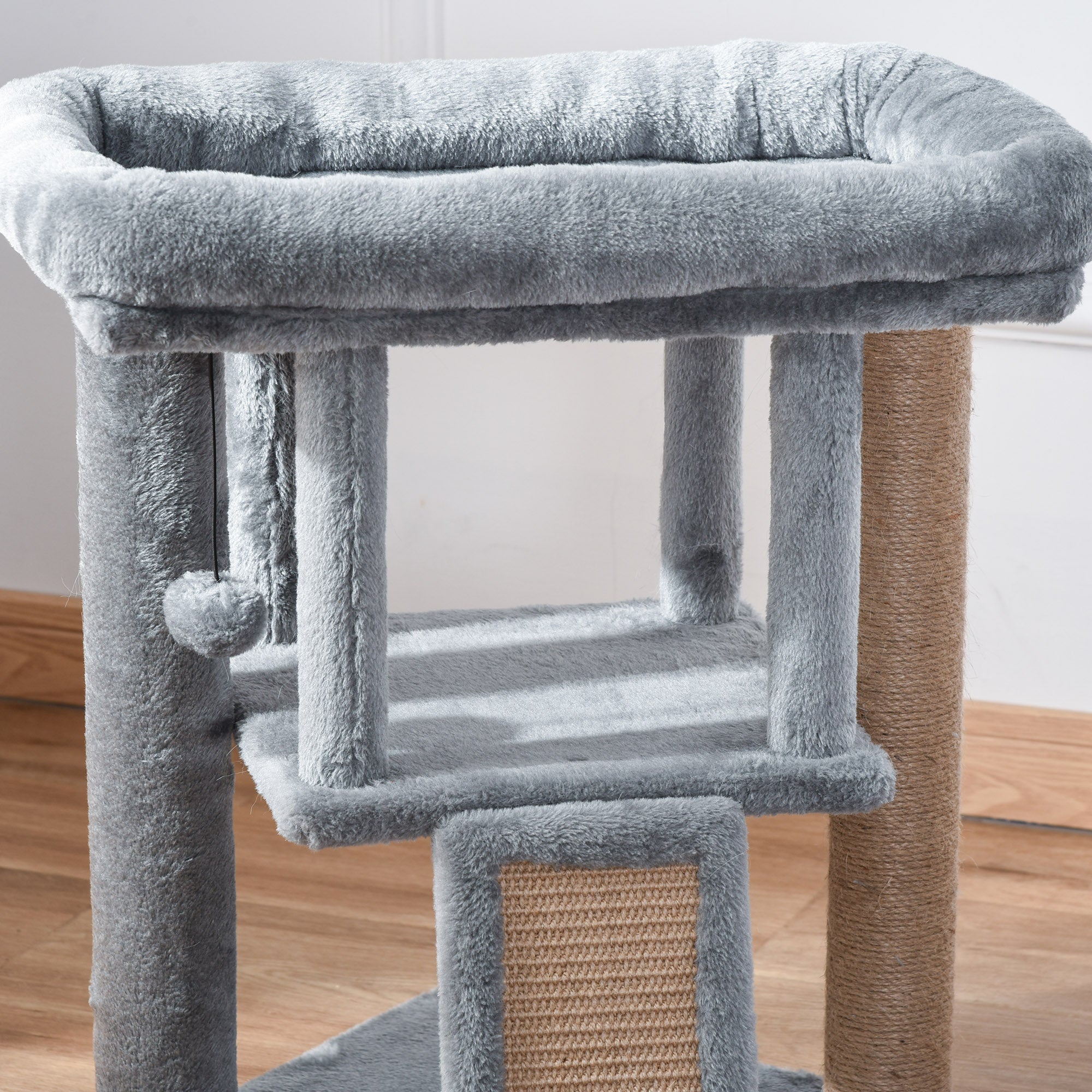 PawHut Kratzbaum 57 cm Kleiner Katzenbaum mit Katzenhöhle, Liegeplattform, Katzenkratzbaum mit Kratzbrett, Spielball, Katzenmöbel für Katzen bis 5 kg Hellgrau